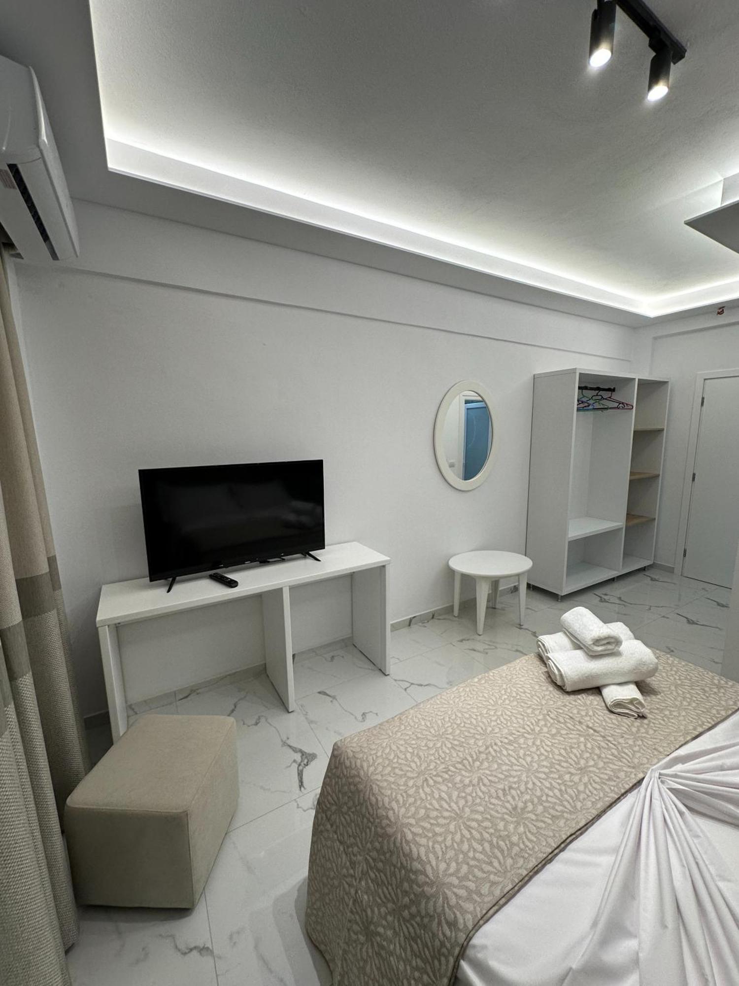 Hotel Elisabet Sarandë Exterior foto