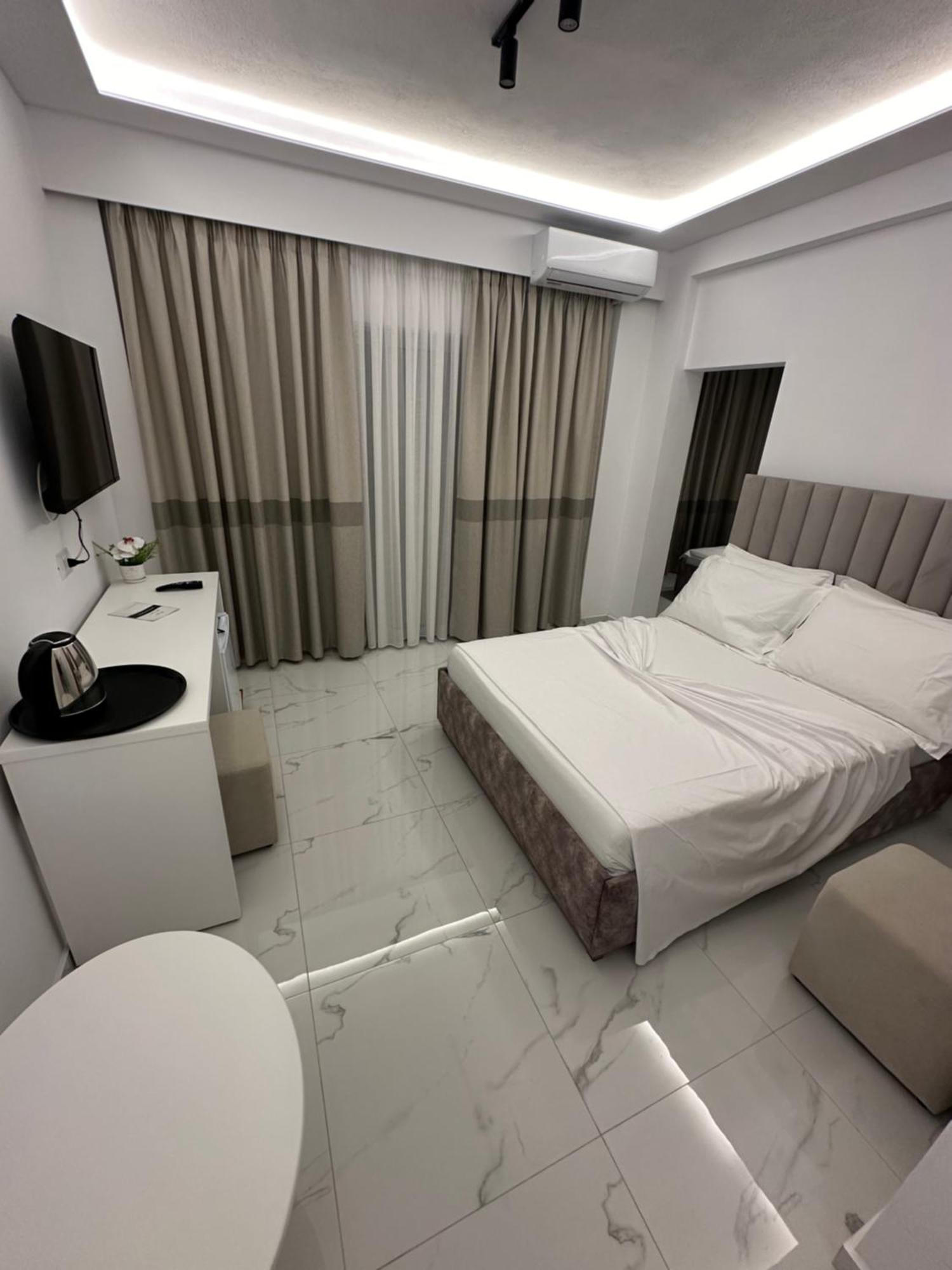 Hotel Elisabet Sarandë Exterior foto